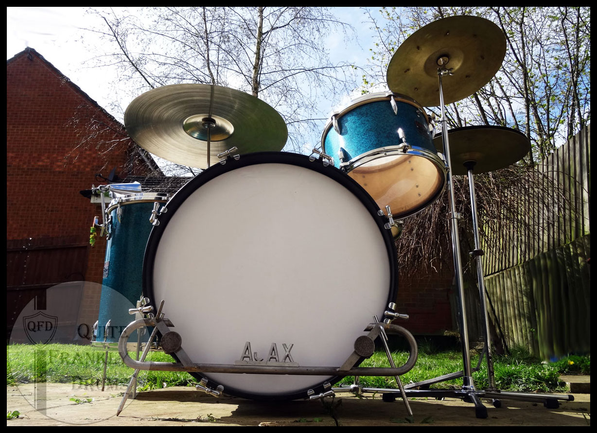 Ajax 1949 Blue Sparkle Quite Frankly Drums Kit