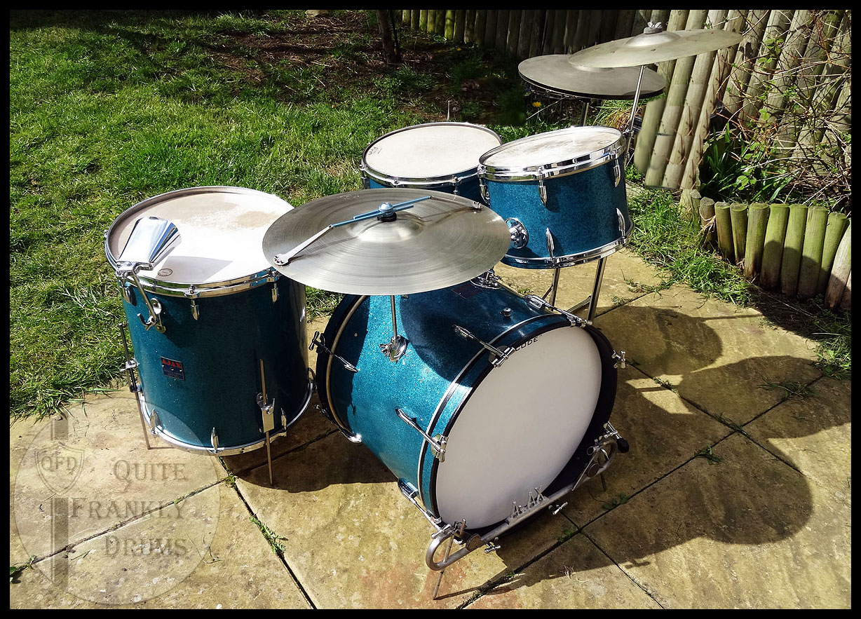 Ajax 1949 Blue Sparkle Quite Frankly Drums Kit