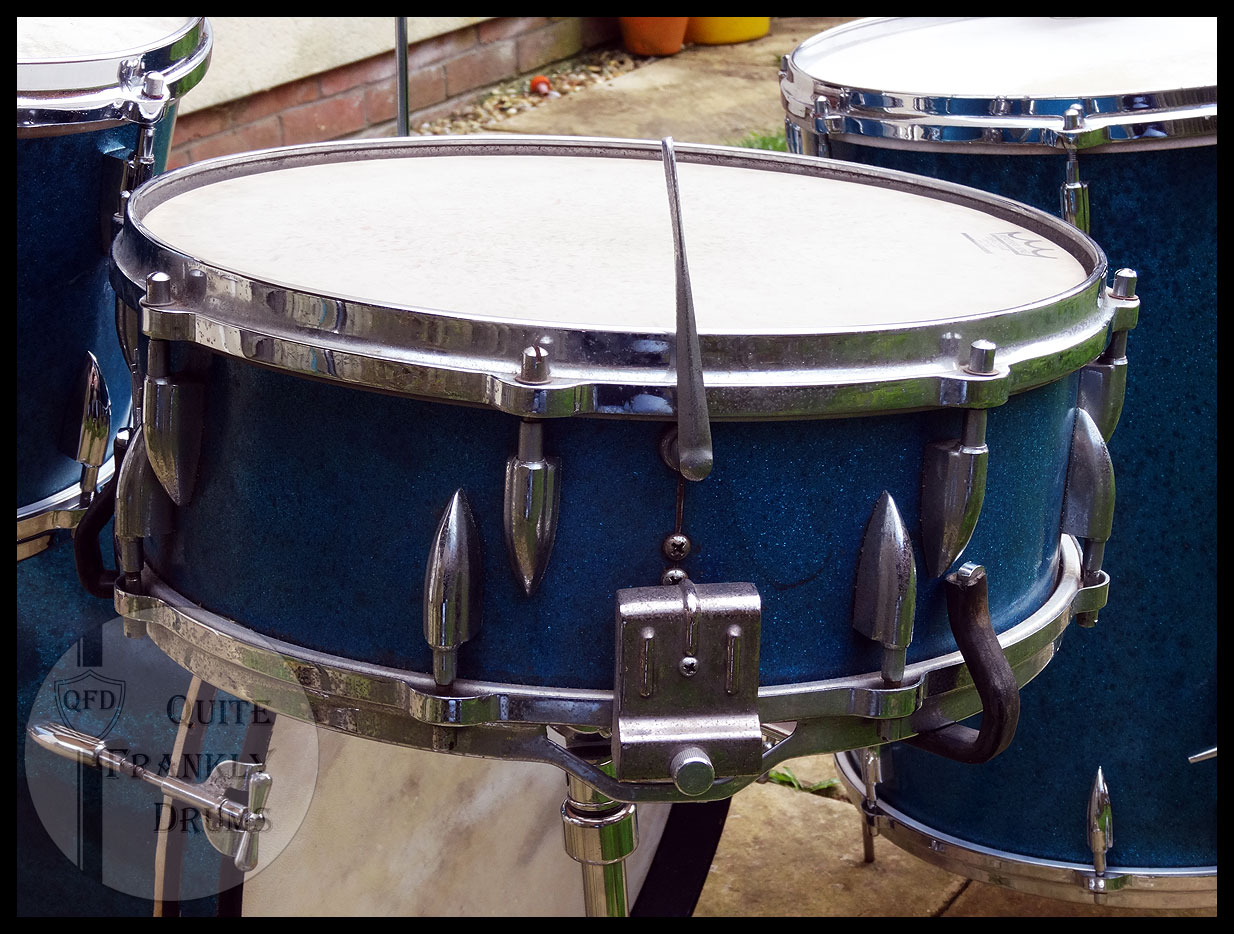 Ajax 1949 Blue Sparkle Quite Frankly Drums Kit